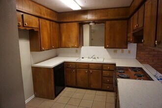 3821 51st St in Lubbock, TX - Building Photo - Building Photo