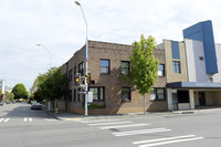 Roxy Apartments in Renton, WA - Building Photo - Building Photo