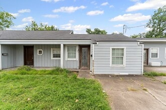 3216 Avenue I in Rosenberg, TX - Building Photo - Building Photo