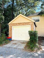 5221 SW 97th Dr in Gainesville, FL - Building Photo