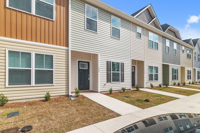 132 Buckhorn Ave in Holly Ridge, NC - Building Photo - Building Photo