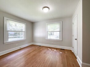 512 Carl St in Gastonia, NC - Building Photo - Building Photo