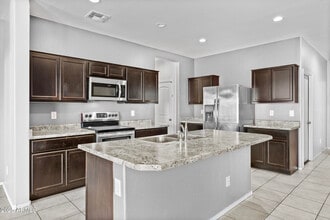 4972 E Living Stone Way in San Tan Valley, AZ - Building Photo - Building Photo