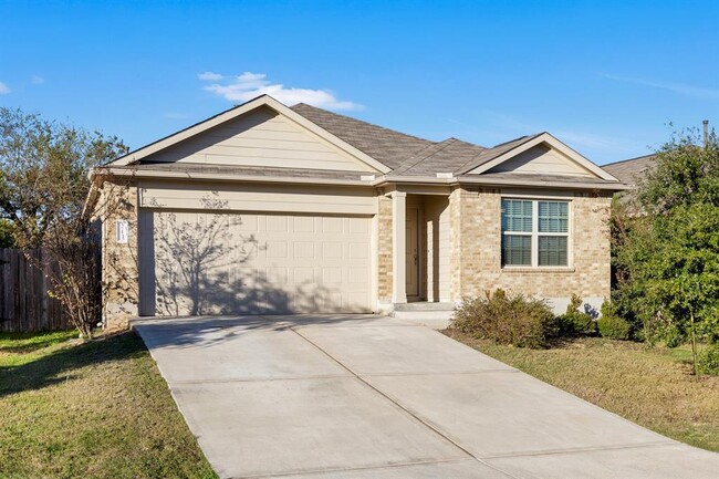 213 Andesite Trl in Buda, TX - Building Photo - Building Photo