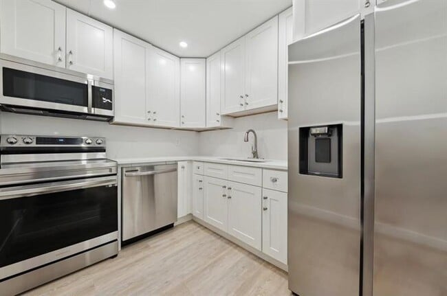 6491 Bay Club Dr in Fort Lauderdale, FL - Building Photo - Building Photo