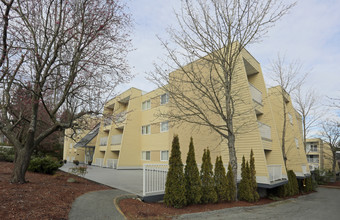 Kerry Court in Delta, BC - Building Photo - Building Photo