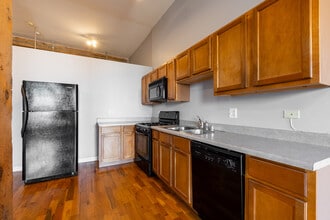 1820 S Bishop St, Unit 2 in Chicago, IL - Foto de edificio - Building Photo