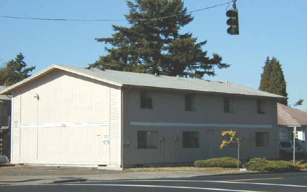 Peninsula Park Apartments in Portland, OR - Foto de edificio - Building Photo