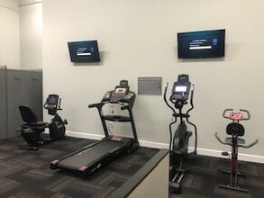 Harrison Court Apartments in Enid, OK - Building Photo - Building Photo