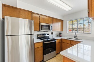 569 E 7th Ave in Chico, CA - Building Photo - Building Photo