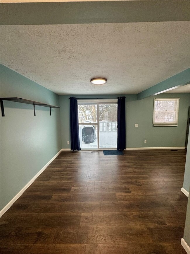 property at 5 Bramblewood Ln