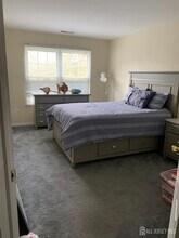 13 Central Square Park in Metuchen, NJ - Building Photo - Building Photo