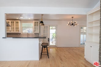 8524 Appian Way in Los Angeles, CA - Building Photo - Building Photo
