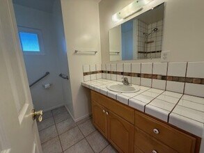 206 E J St in Chula Vista, CA - Building Photo - Building Photo