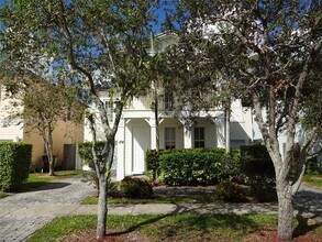 174 NE 32nd Terrace in Homestead, FL - Building Photo - Building Photo