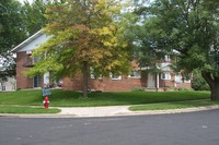 Skyview Apartments in Madison, WI - Foto de edificio - Building Photo