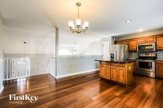 17614 W 111th Terrace in Olathe, KS - Foto de edificio - Building Photo