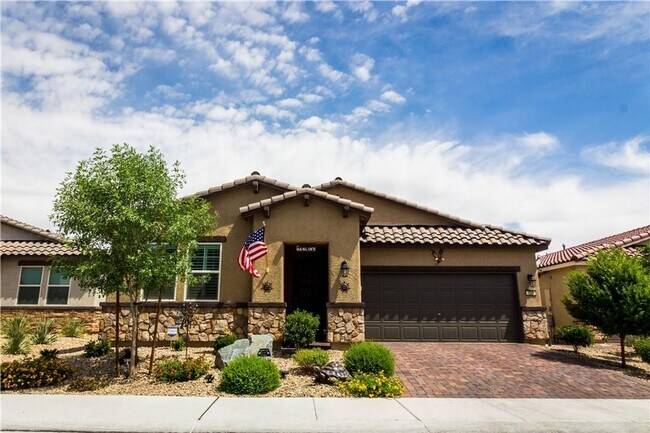 property at 122 Scarlett View Ave