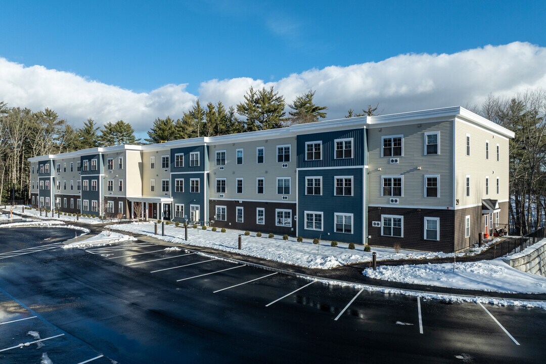 The Rapids in Rochester, NH - Building Photo
