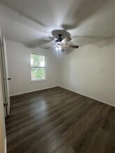 509 Central Ave, Unit A in Elgin, TX - Building Photo - Building Photo