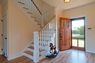 144 Town Line Rd in Sagaponack, NY - Building Photo - Building Photo