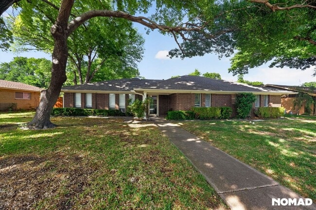 2505 Briarwood Dr in Plano, TX - Building Photo - Building Photo