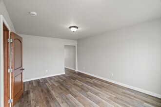 207 N Alder St in Aberdeen, WA - Building Photo - Building Photo