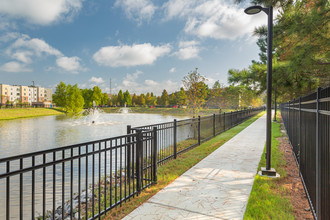 Meadows at Nicholson in Baton Rouge, LA - Foto de edificio - Building Photo