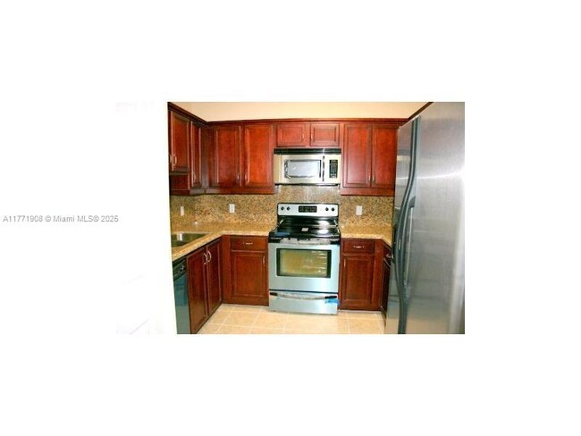 5271 SW 8th St in Coral Gables, FL - Building Photo - Building Photo