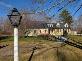 347 Alexander Rd in Dresden, ME - Building Photo