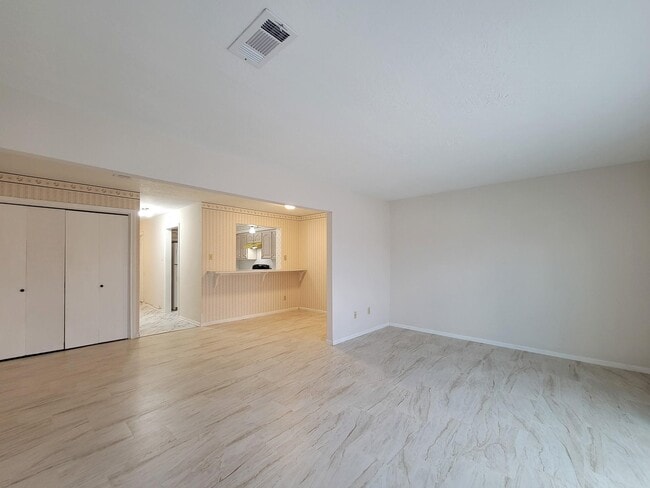 property at 1815 Country Village Blvd