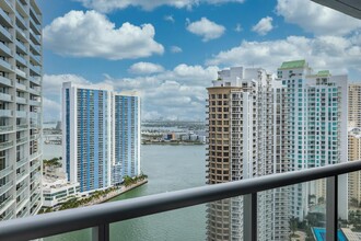 495 Brickell Ave, Unit 4008 in Miami, FL - Building Photo - Building Photo