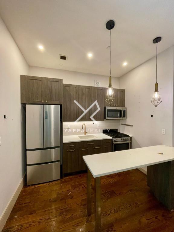 847 Madison St in Brooklyn, NY - Building Photo - Building Photo