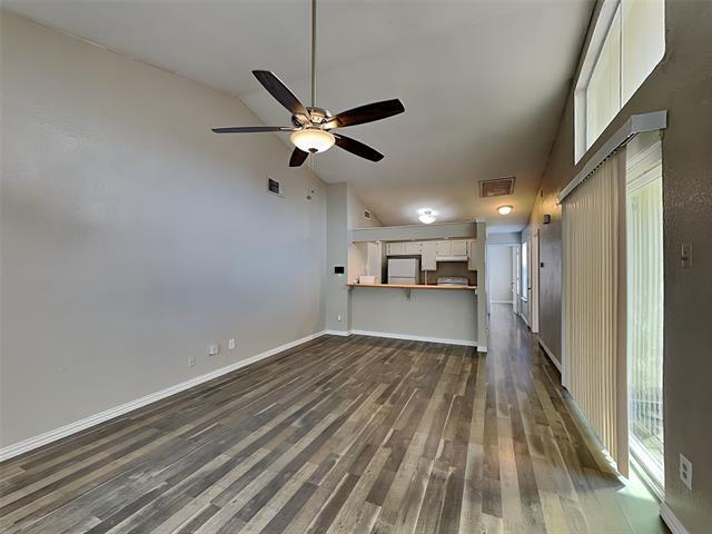 1621 Scottsdale Dr in Arlington, TX - Building Photo - Building Photo