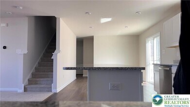 2719 Barnes Ct in Allentown, PA - Foto de edificio - Building Photo