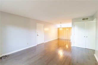 2955 Seven Pines Ln in Atlanta, GA - Building Photo - Building Photo