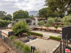 1750 Ocean Oaks Rd in Carpinteria, CA - Building Photo - Building Photo