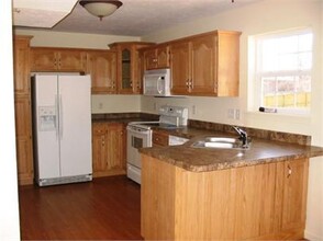 108 Tarawa Terrace in Waynesville, MO - Building Photo - Building Photo