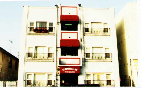 959 E Broadway in Long Beach, CA - Foto de edificio - Building Photo