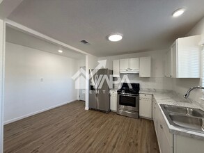 154 Frances Jean Dr in San Antonio, TX - Building Photo - Building Photo