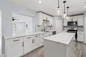 11626 E Laurel Ct in Floral City, FL - Foto de edificio - Building Photo