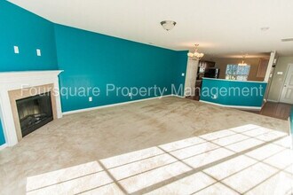 Room in Townhome on Ivy Wood Ln in Durham, NC - Foto de edificio - Building Photo