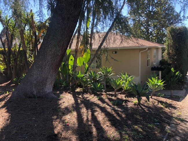 792 Alameda St, Unit 792 in Altadena, CA - Building Photo - Building Photo