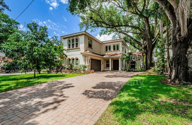 property at 3107 W Lawn Ave