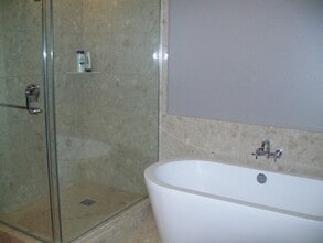 4525 Dean Martin Dr, Unit 1207 in Las Vegas, NV - Building Photo - Building Photo