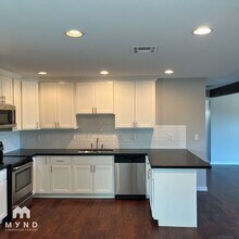 6420 E Wilshire Dr in Scottsdale, AZ - Building Photo - Building Photo