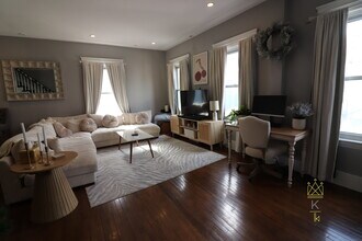 8 Parker St in Boston, MA - Building Photo - Building Photo