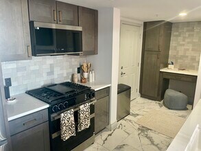 414 Water St, Unit 2601 in Baltimore, MD - Foto de edificio - Building Photo