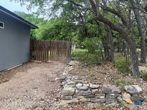 101 Cielo Vista in Canyon Lake, TX - Building Photo - Building Photo