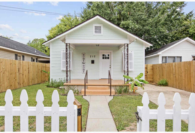property at 717 Cedar Crest Ct
